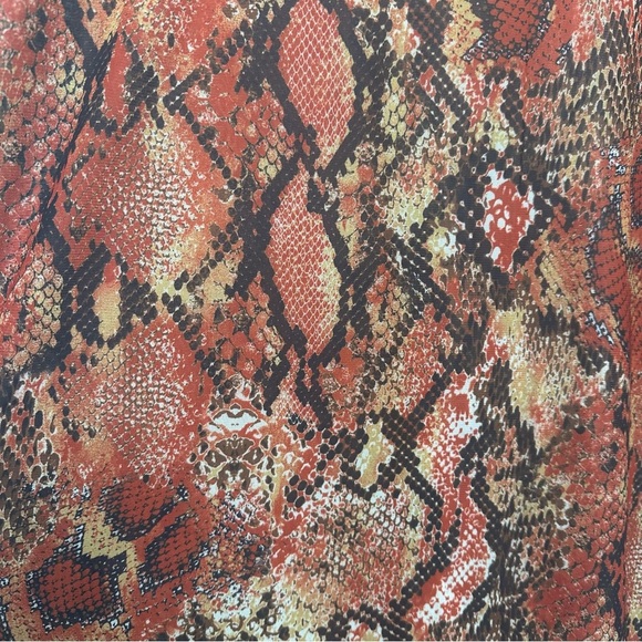 Madrag Sheer Tunic Top Plus Size 3x Red Snakeskin Going Out Club Festival - Picture 5 of 6